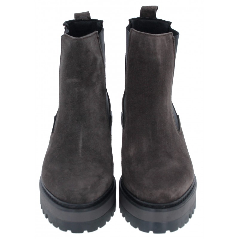 Alpe grey suede boots sale